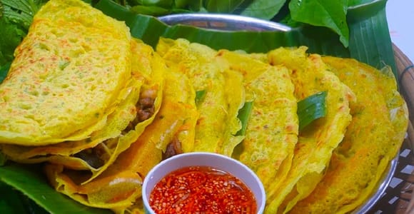 Nha Trang: Hidden Street Food Walking Tour with 7 Tastings