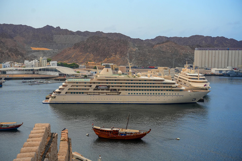 Muttrah Fort: Explore Muscat's Historic Hilltop Fort