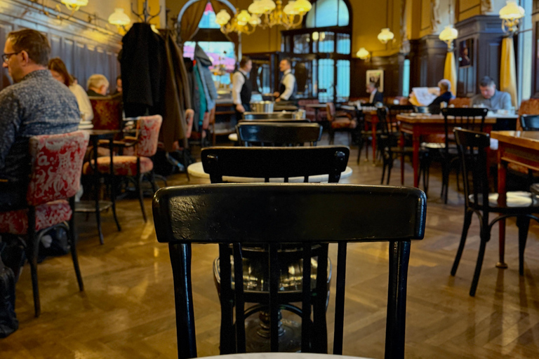 Vienna: Guided Food Tour with 8+ Food Tasting & Secret Dish