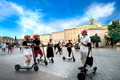 Wrocław: Recorrido guiado en scooter eléctrico por el casco antiguo