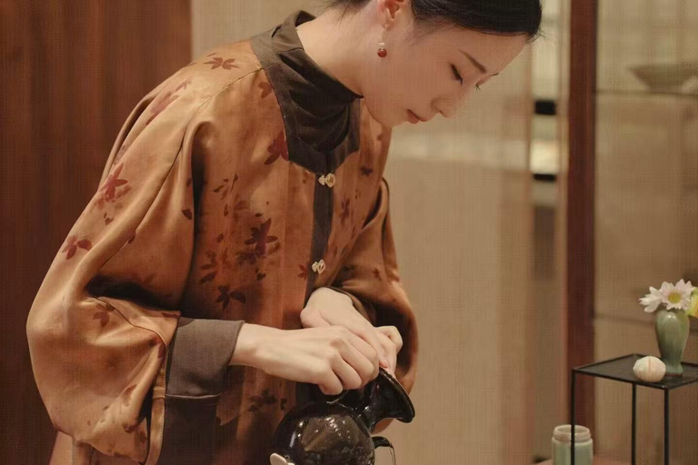 Hangzhou: A Half-Day Immersion into Living Song Culture
