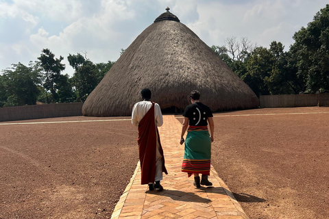 Kampala: Coronation Process of Buganda Kingdom Tour and Hike