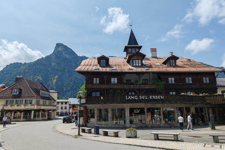 Neuschwanstein Bus Tour with Oberammergau or Alpine Coaster