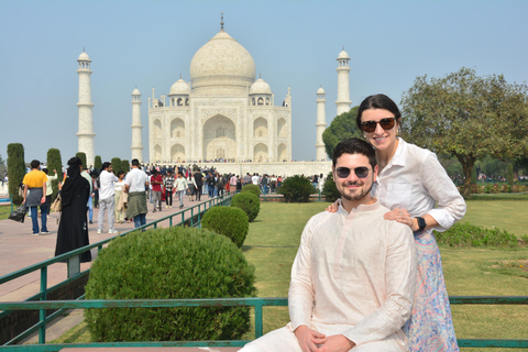 From Delhi: Private Taj Mahal & Agra Luxury Tour by Fortuner Tour with Toyota Fortuner and Tour Guide Only