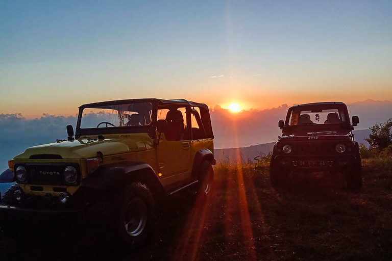 Mount Batur: Private Sunrise Jeep Tour i Natural Hot Spring