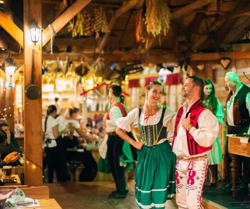 Prague: Folkloric Dinner Show with Unlimited Drinks