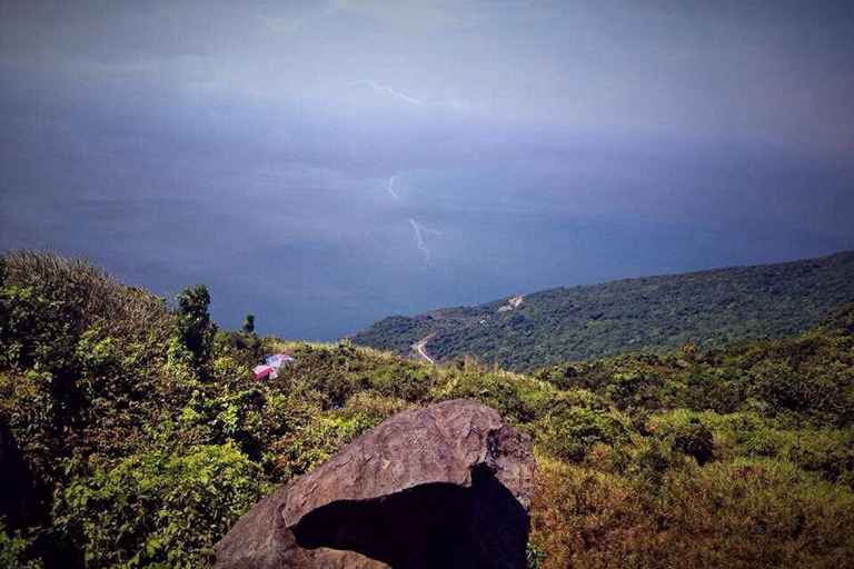 Da Nang: Son Tra Peninsula Guided Hike to Ban Co Peak Small Group Tour