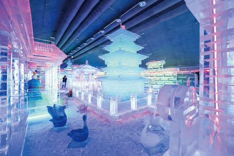 Pêche sur glace à Hwacheon et visite hivernale de la vallée d&#039;Eobi au départ de SéoulDépart de la station Hongik Univ. sortie4