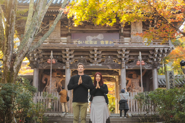 Hiroshima & Miyajima Full day Tour with Pro Photographer