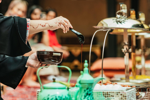 迪拜阿联酋文化早餐体验迪拜：阿联酋文化早餐体验