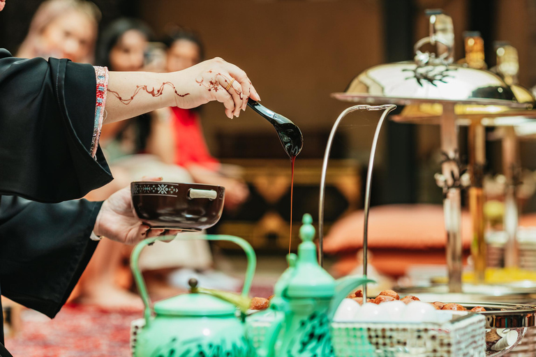 迪拜阿联酋文化早餐体验迪拜：阿联酋文化早餐体验