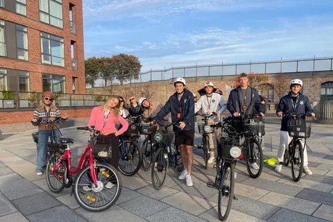 Copenhague : Visite culinaire guidée en E-Bike avec 3 arrêts
