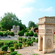 Paris: France Miniature Park Private Tour mit Ticket