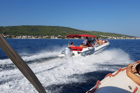 Visite d&#039;une jounée en bateau privé à Hvar et BračVisite privée d&#039;une journée en bateau rapide à Hvar et Brač au départ de Split