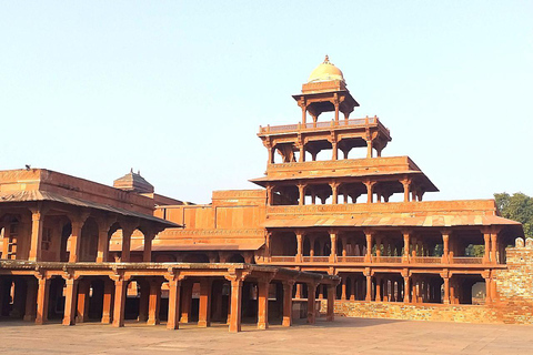 Agra Three World Heritages Sites Tour From Goa with FlightsPick up+drop off+Car+Hotel+Guide+Monument tickets