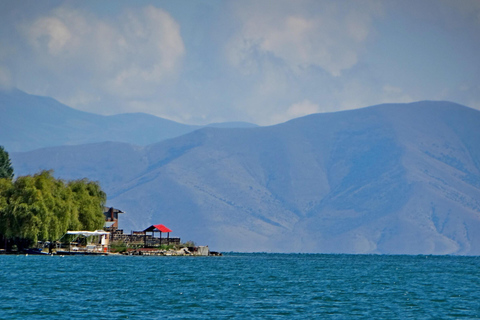 Privé rondleiding: Sevan, Sevanavank, Dilijan, Haghartsin, MiminoSevan, Sevanavank, Dilijan oude stad, Haghartsin, Mimino