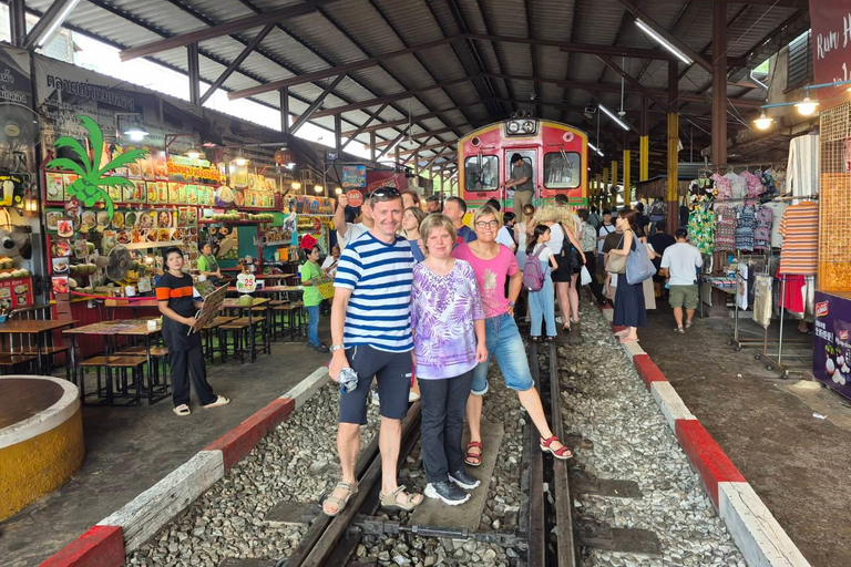 Bangkok: Floating Damnoen Saduak and Mae Klong Train Markets