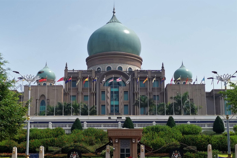 Kuala Lumpur, Putrajaya e grotte di Batu: tour privatoTour privato di Kuala Lumpur, Putrajaya e Batu Caves