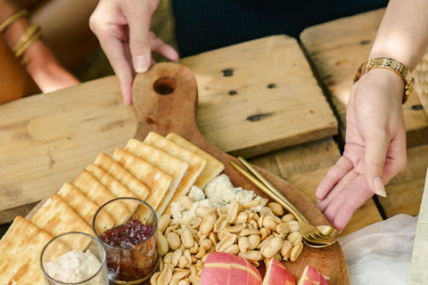 Cantina Sababay a Bali: Tour della cantina con degustazione di viniVino in giardino