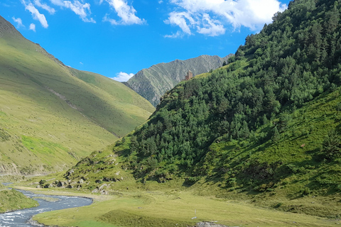 Tbilisi: 3-Day Tusheti 4x4 Jeep Tour with Guesthouse Stay
