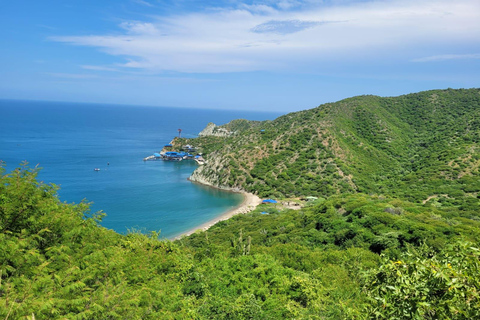 SANTAMARTA: White Night Tour in Katamaran with open bar