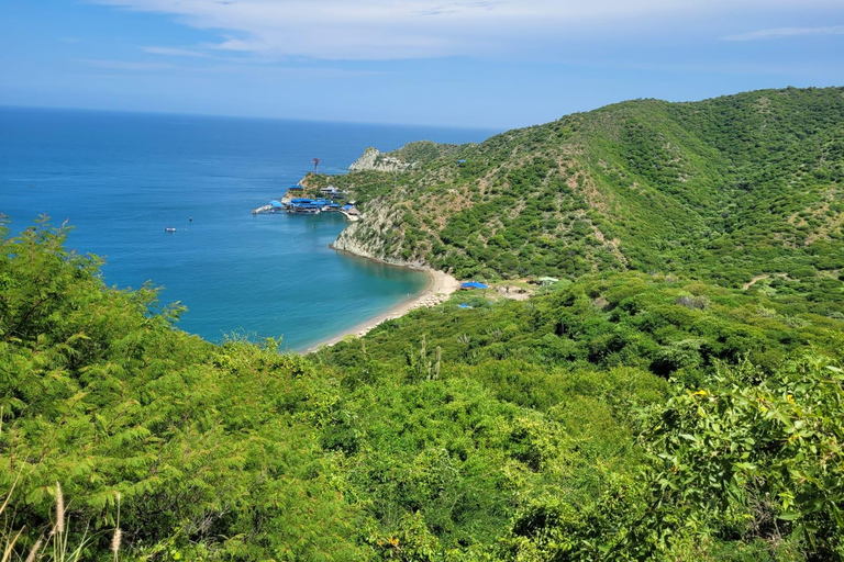 SANTAMARTA: White Night Tour in Katamaran with open bar