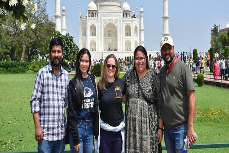 Prywatna wycieczka Taj Mahal Red Fort &amp; Flying dinning tour