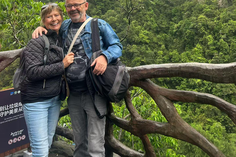Private Tour Guide Service with Commentary in Zhangjiajie Private Guide (Spanish) – Per Day