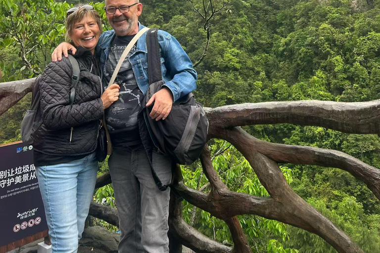 Private Tour Guide Service with Commentary in Zhangjiajie Private Guide (Spanish) – Per Day