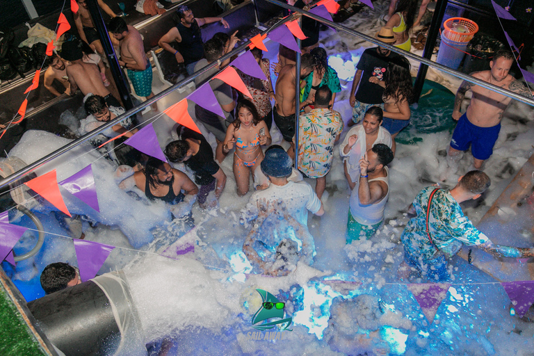 Sailaway Phuket Boat Party