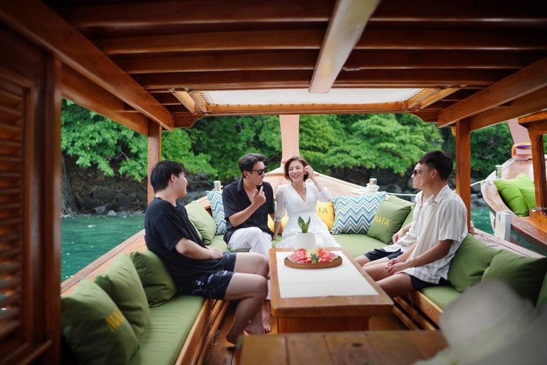 Phuket : journée privée en bateau de luxe à longue queue