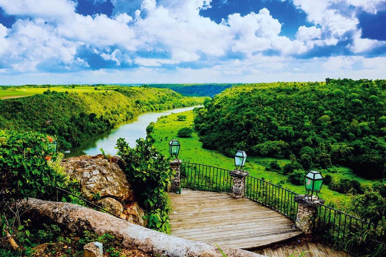 Altos de Chavón + Cueva de las Maravillas excursion from Bavaro/Punta Cana Altos de Chavón + Cueva de las Maravillas Excursion from Bavaro/Punta Cana