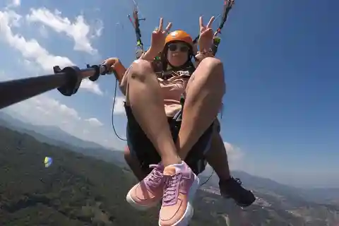 Krushevo: Tandem-Gleitschirmflüge