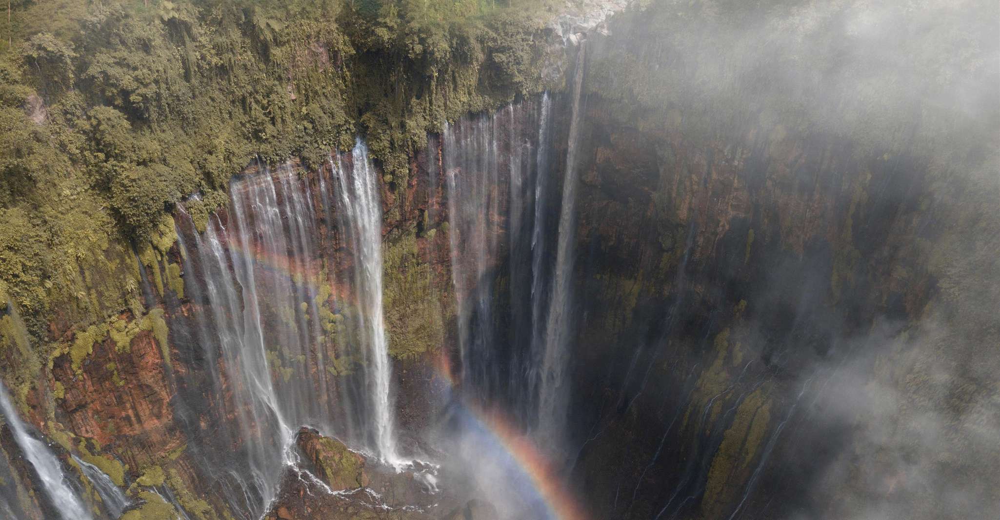 Rejoignez à Trip, 3D2N Tumpak Sewu-Bromo-Ijen Crater de Malang - Hizvo