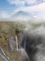 Unisciti a Trip, 3D2N Tumpak Sewu-brom-Ijen Cratere da Malang - Hizvo