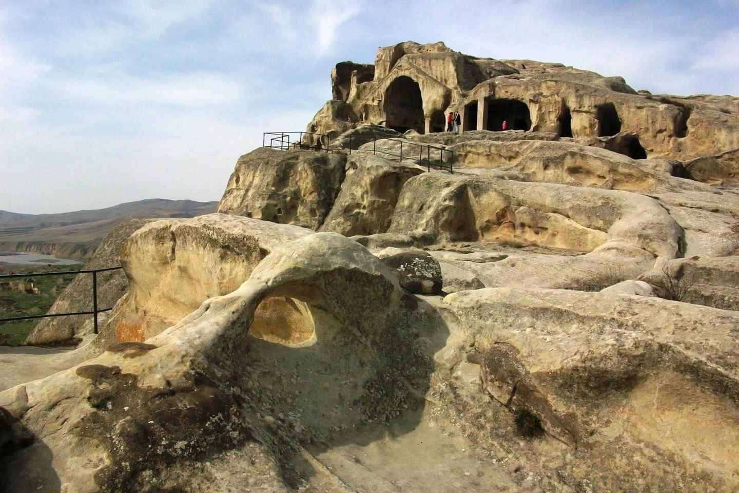 From Tbilisi: Jvari Monastery, Uplistsikhe & Mtskheta Tour