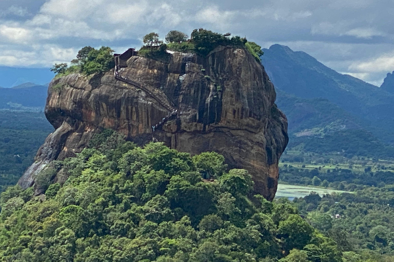 Sri Lanka: 12-Day Cultural Journey for Seniors