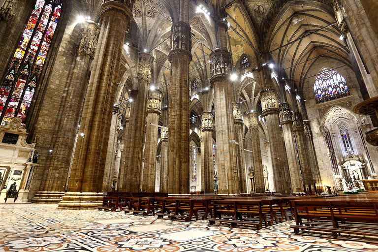 Milán: Visita guiada a la Catedral con acceso a las terrazas del tejado