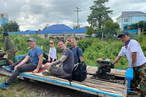 Battambang: Bamboo Train, City Tour, Home Lunch and Bat Cave
