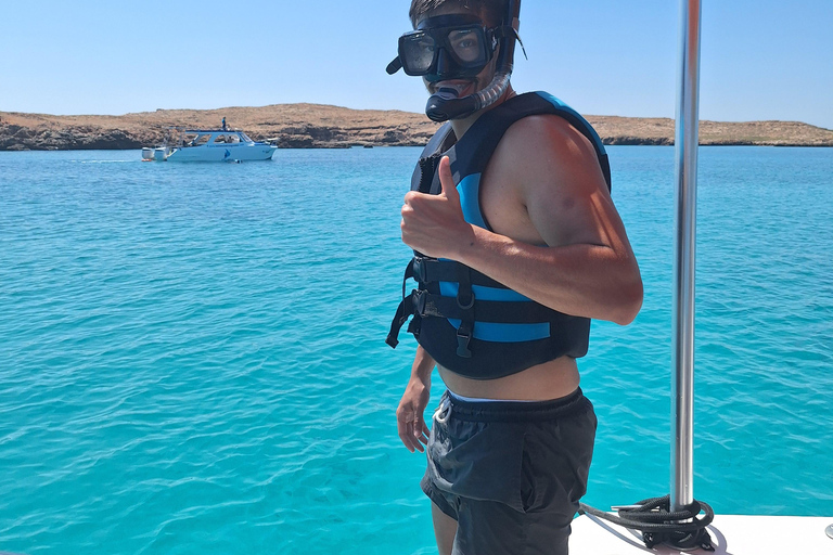 Omán: Excursión de snorkel a la isla de Daymaniyat con equipo incluido.Omán: Excursión de snorkel a la isla de Daymaniyat con equipo incluido