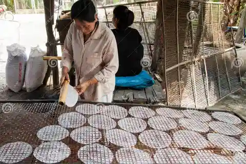 Tuk tuk matinal: Cidade, artesanato, campo de extermínio, templos