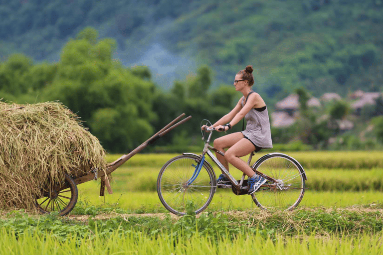 From Hanoi: Private Mai Chau 1 day with biking