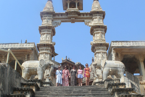 2-Day Jaipur Heritage Tour with Samode Palace & Village Private Jaipur & Samode Tour (Car + Guide + Samade Entry)