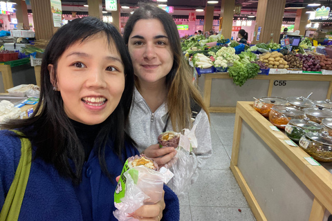 Mystery Menus Shanghai: 3-Hour Breakfast and Market Tour