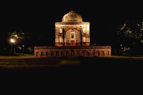 Delhi: nocne zdjęcia i spacer śladami dziedzictwa kulturowegoNocna wycieczka bez biletów wstępu do zabytków i kolacji