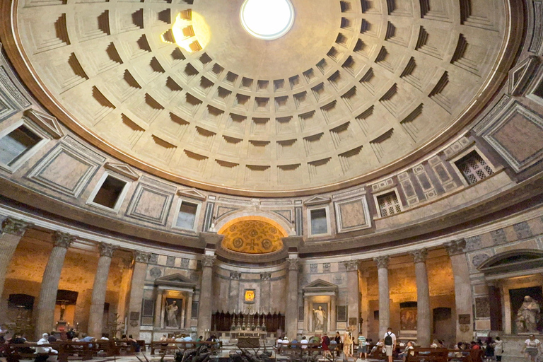 Rome : expérience d&#039;entrée au Panthéon avec hôte et application interactiveRome : Visite guidée du Panthéon avec un accompagnateur et une application interactive