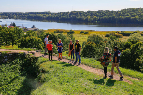Sightseeing transfer from Tallinn to Riga