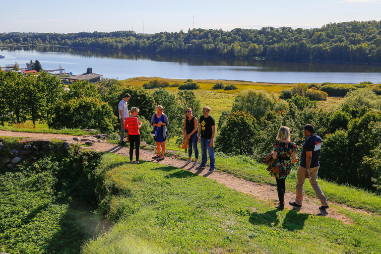 Sightseeing transfer from Tallinn to Riga