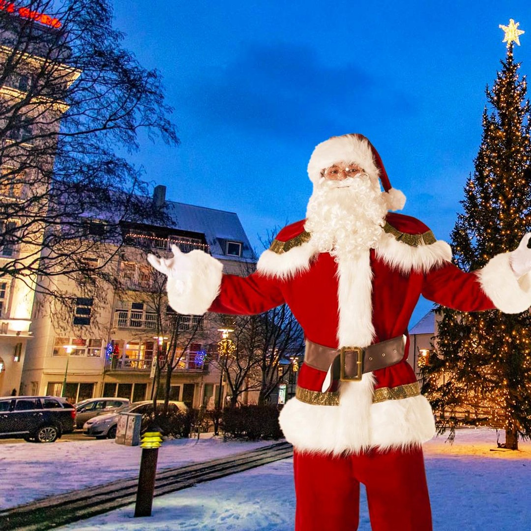 大きなボール2つとサンタ・大きさ・存在さ・愛おしさ満載♡1点物໒꒱· ゜ 🐟 on X