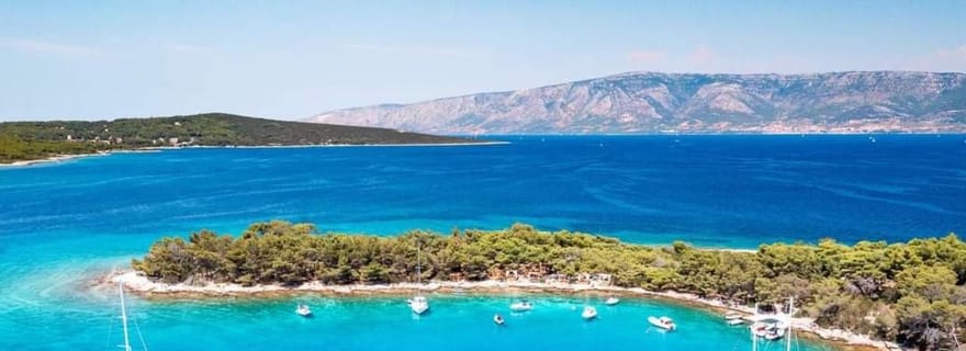 Depuis Makarska : Hvar et l'île de Brač : excursion d'une journée en bateau rapide